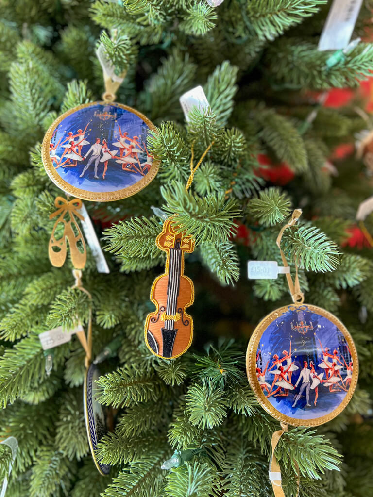 Ballet inspired decorations on tree. Copyright@2024 mapandfamily.com
